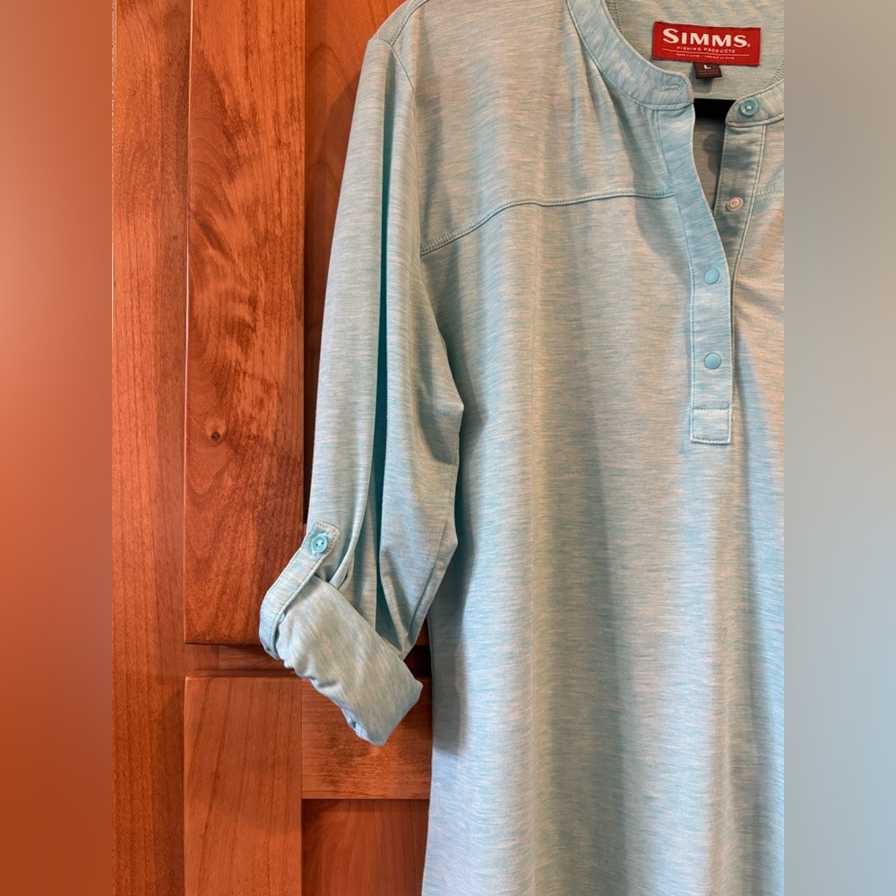 Simms Womens Drifter Tech Tee Roll Tab Sleeve Aqua Blue Henley Shirt
